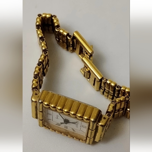 VTG Wittnauer Luxury Women's Swiss 5000 Quartz Movement Watch Gold Tone Works - Picture 4 of 8